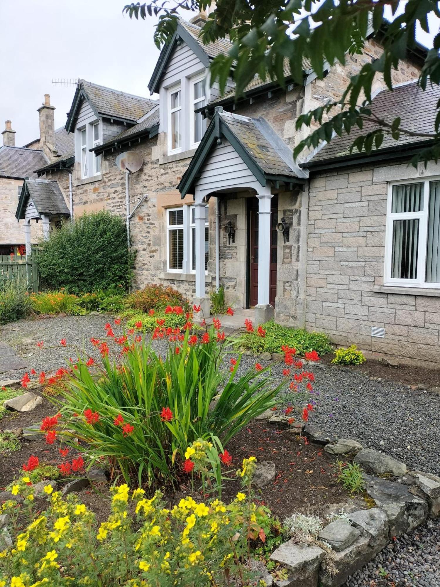 Esk Cottage Pitlochry Ngoại thất bức ảnh